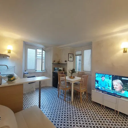 公寓 La Tana Di Edo By World 热那亚